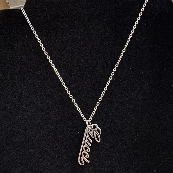 GUCCI SILVER NECKLACE